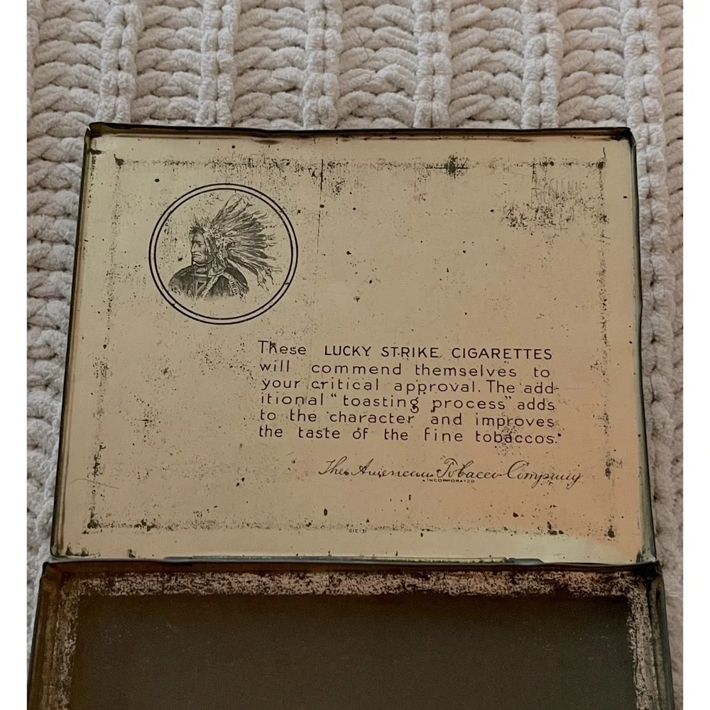 💚🌟♥️Authentic and Vintage “Lucky Strike” Cigarette Cigar Holder Tin Box💚🌟♥️ - Picture 8 of 10